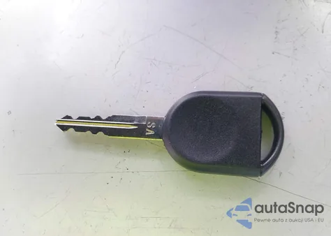 2008 Ford Taurus Limited из США, поврежденный, VIN 1FAHP25W08G128304